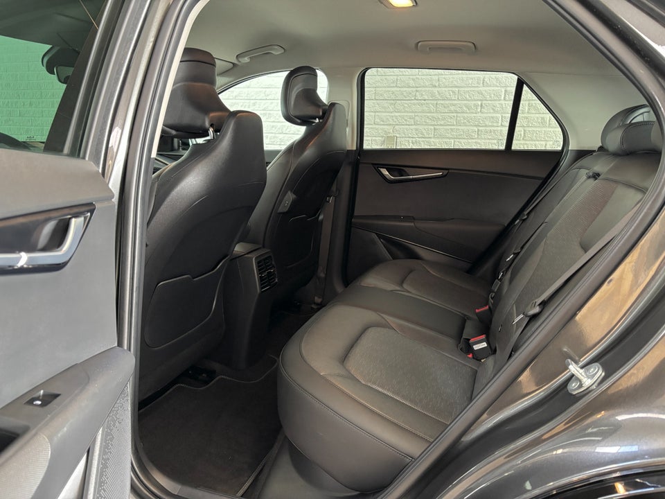 Kia Niro 64 EV Upgrade 5d