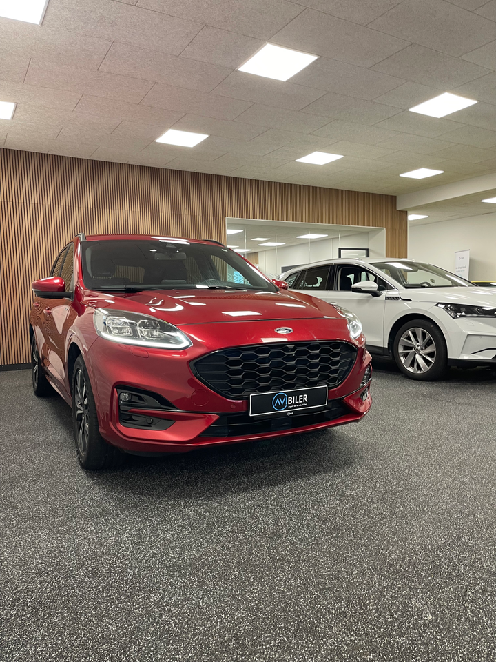 Ford Kuga 2,5 PHEV ST-Line X CVT 5d
