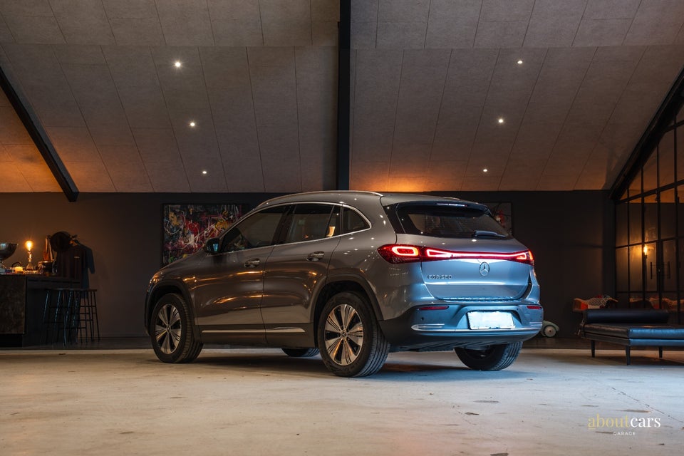 Mercedes EQA250 Progressive 5d
