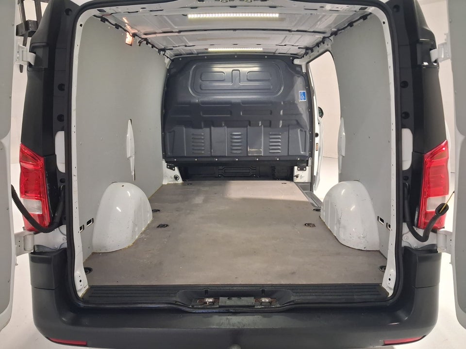 Mercedes Vito 114 2,0 CDi Kassevogn aut. L RWD