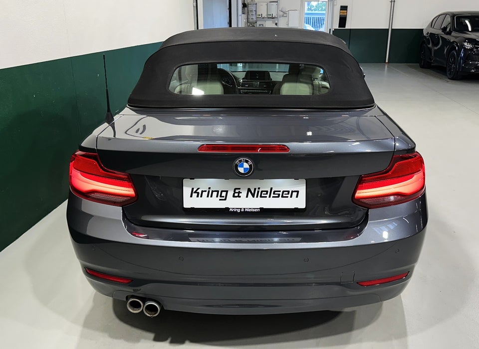 BMW 220i 2,0 Cabriolet aut. 2d