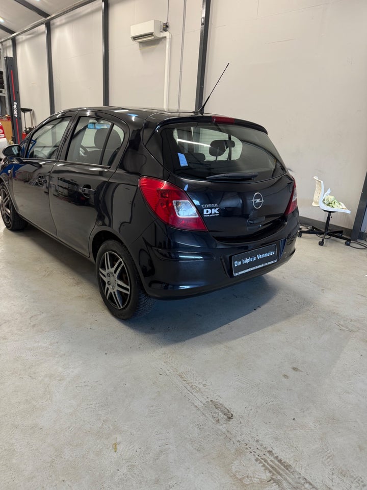 Opel Corsa 1,2 16V Sport 5d
