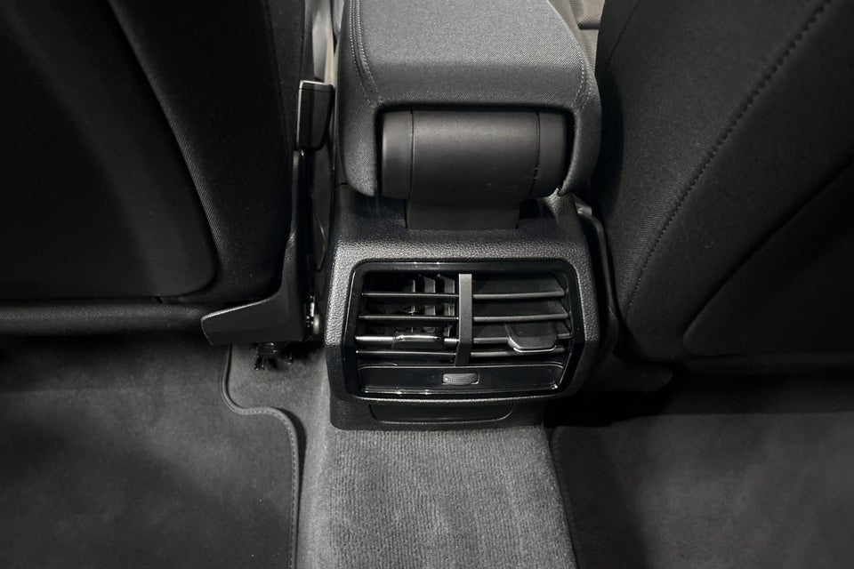 Audi Q3 45 TFSi e Attitude plus S-tr. 5d