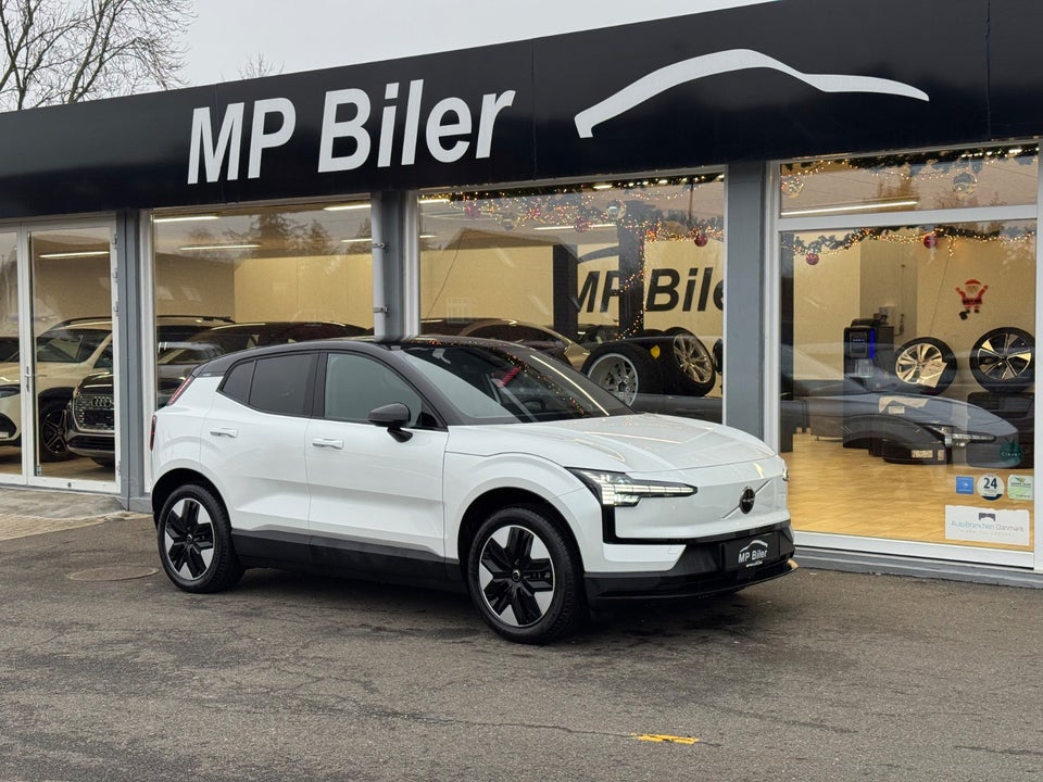 Volvo EX30 Extended Range Plus 5d