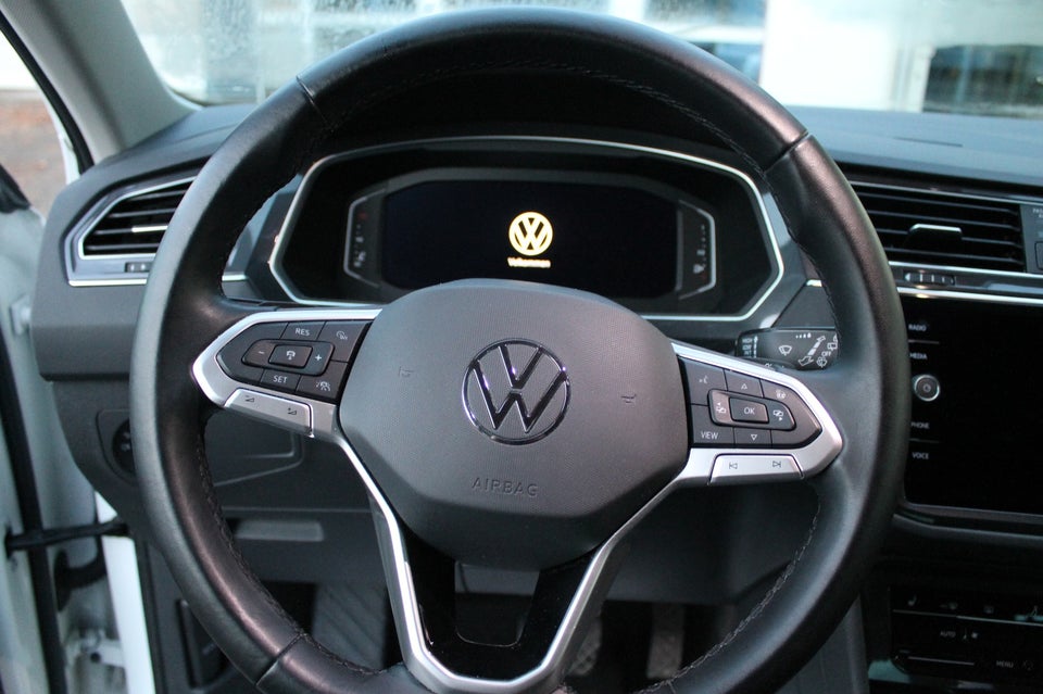 VW Tiguan 2,0 TDi 150 Elegance DSG Van 5d