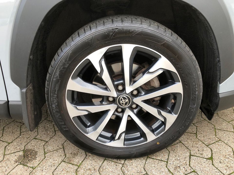 Toyota Corolla Cross 2,0 Hybrid Style CVT 5d