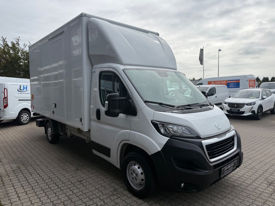 Peugeot Boxer 335 2,2 BlueHDi 140 L3 Alukasse m/lift