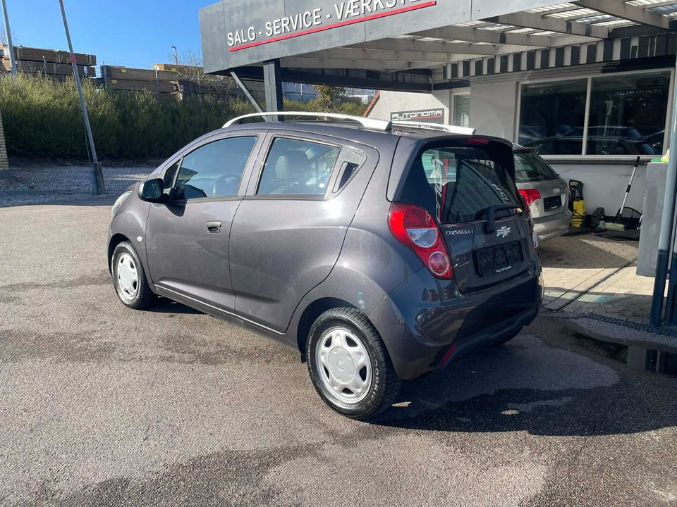 Chevrolet Spark 1,0 LS 5d