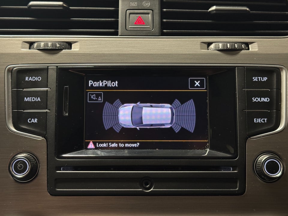 VW Golf VII 1,4 TSi 122 Comfortline BMT 5d
