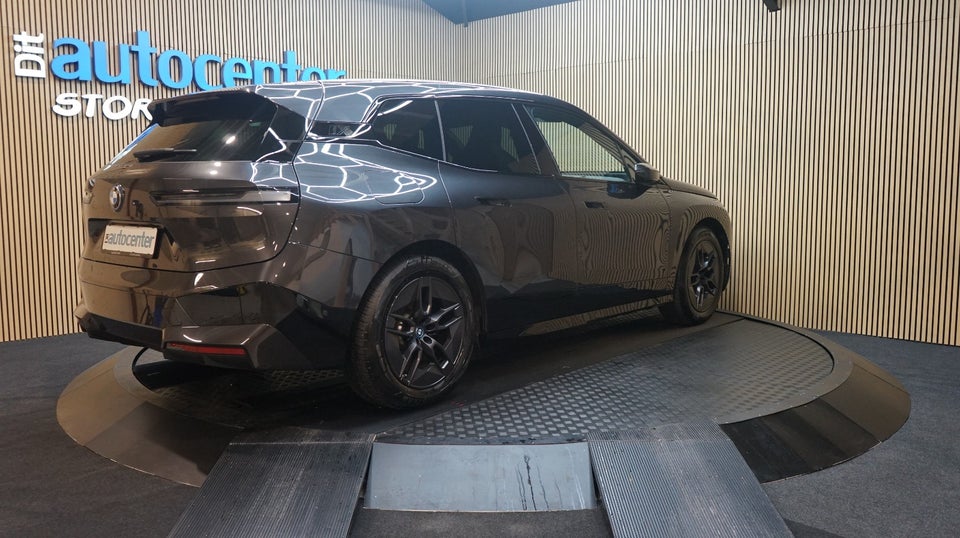 BMW iX xDrive40 Sport Line 5d