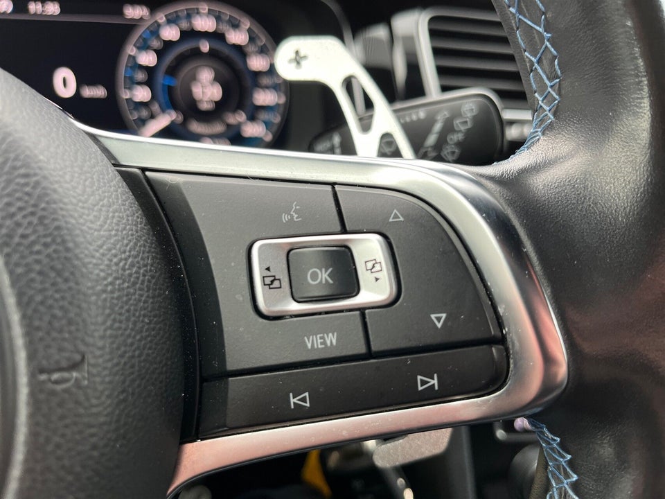 VW Golf VIII 1,4 GTE DSG 5d