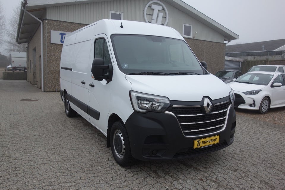 Renault Master IV T33 2,3 dCi 150 L2H2 Kassevogn