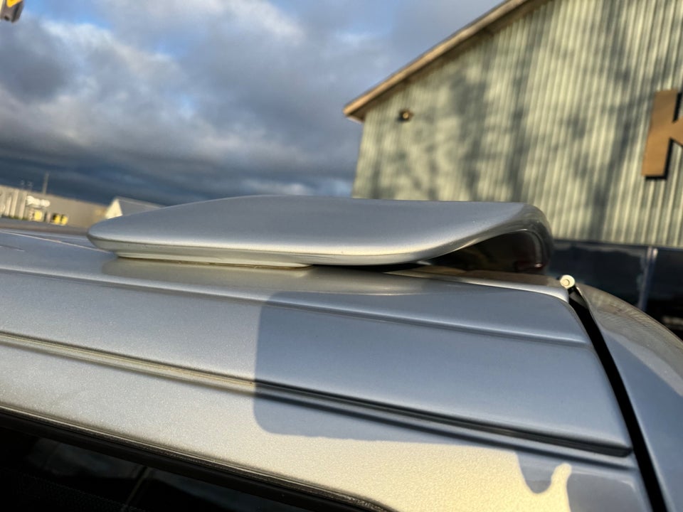 VW Caravelle 2,5 TDi 150 Comfortline kort 10prs 4d