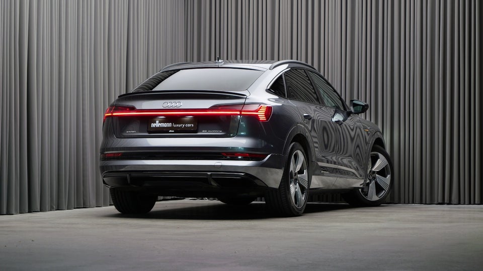 Audi e-tron 55 S-line Sportback quattro 5d