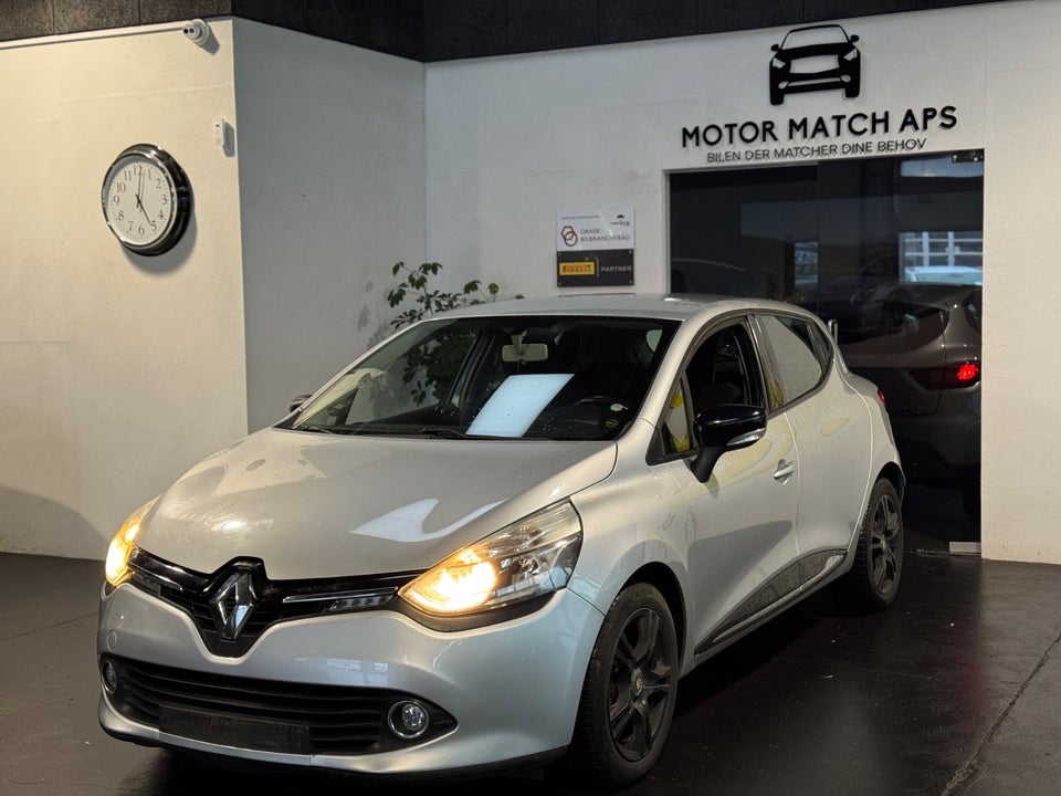 Renault Clio IV 0,9 TCe 90 Expression Sport Tourer 5d