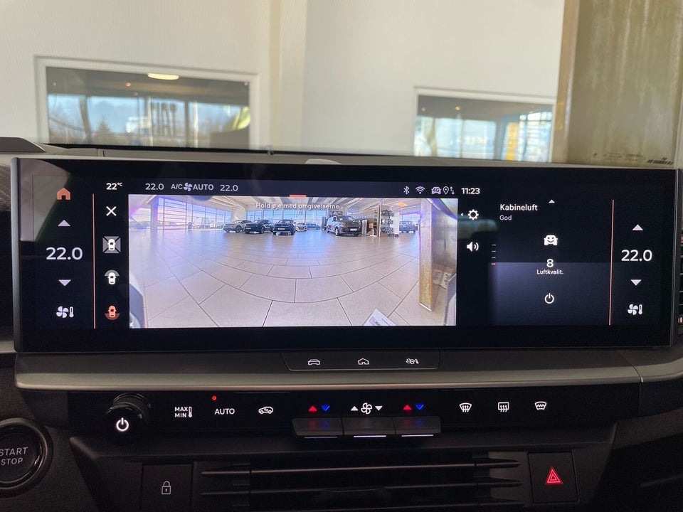 Opel Grandland-e 73 GS Sky 5d