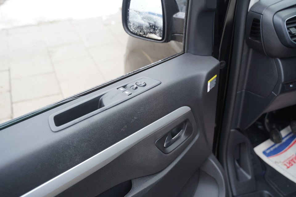 Peugeot Expert 2,0 BlueHDi 144 L2 Plus Van