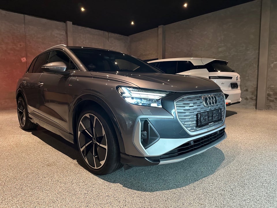 Audi Q4 e-tron 50 S-line quattro 5d