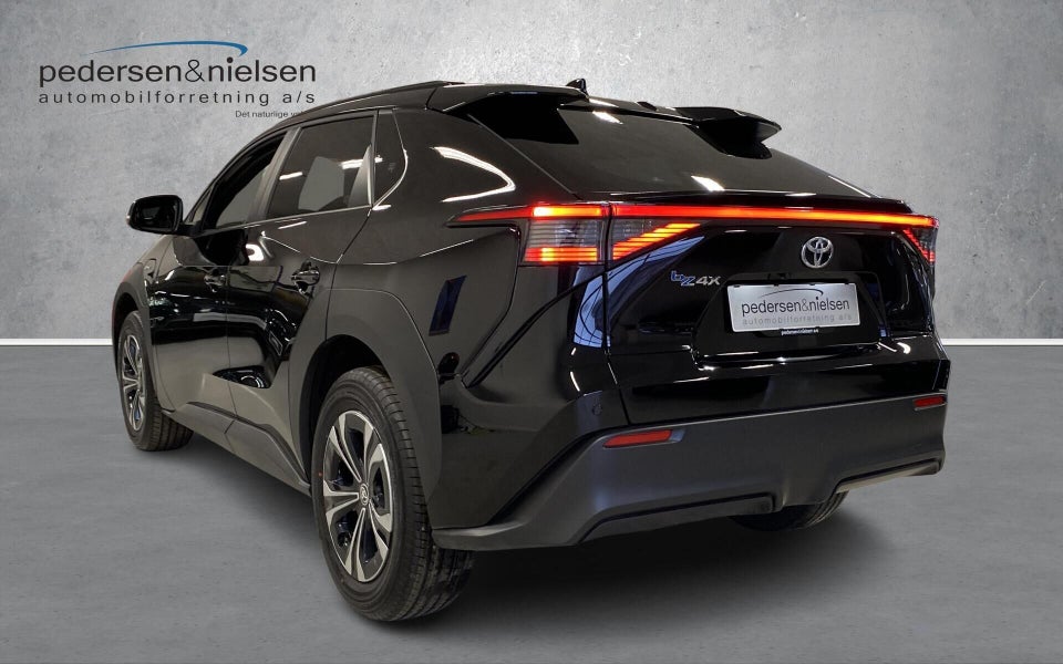 Toyota bZ4X 73 Executive 5d