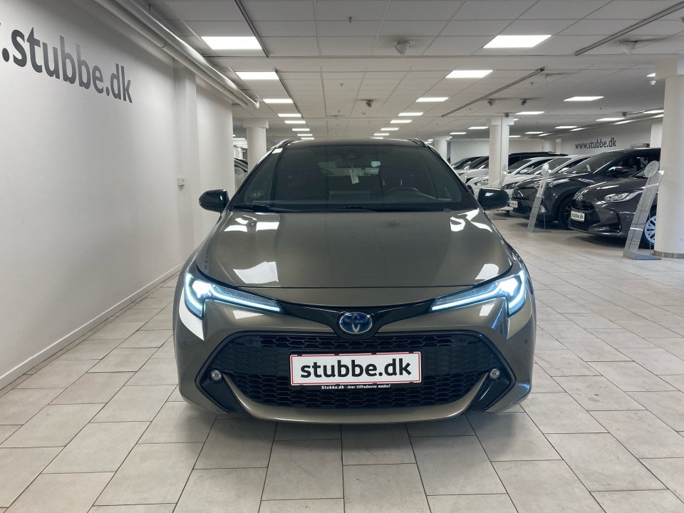 Toyota Corolla 1,8 Hybrid H3 Premium Touring Sports MDS 5d