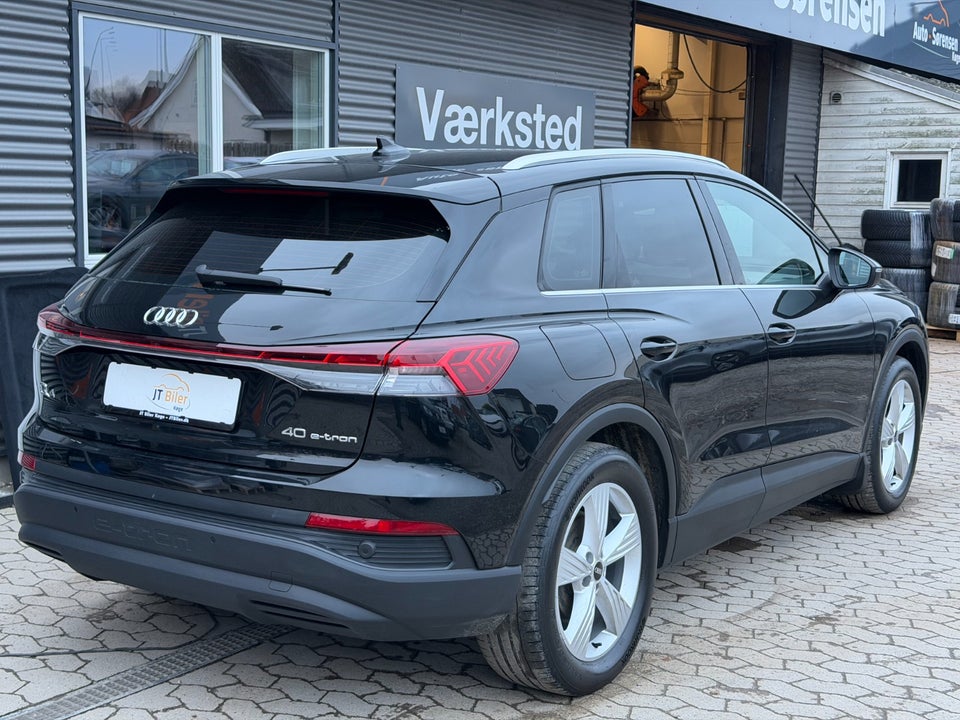 Audi Q4 e-tron 40  5d