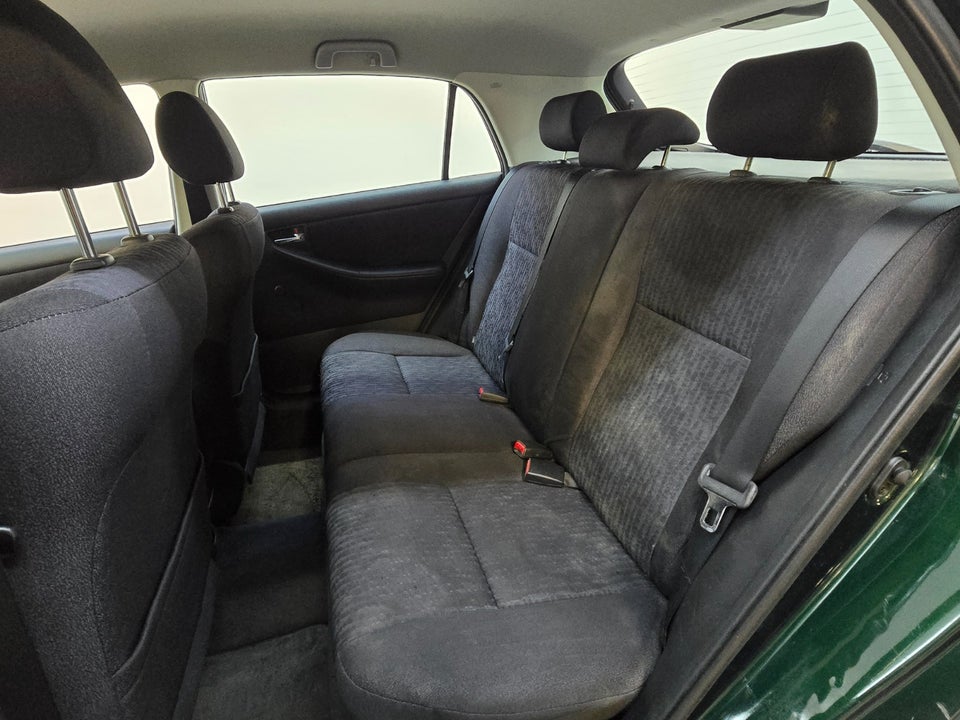 Toyota Corolla 1,6 Terra 5d