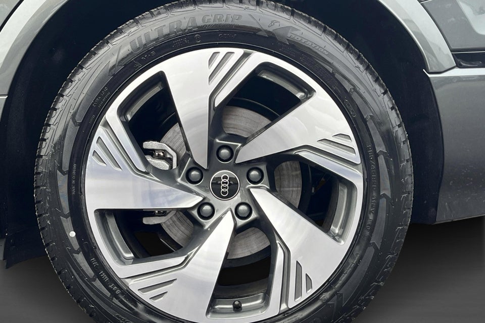 Audi Q6 e-tron Progress plus performance 5d