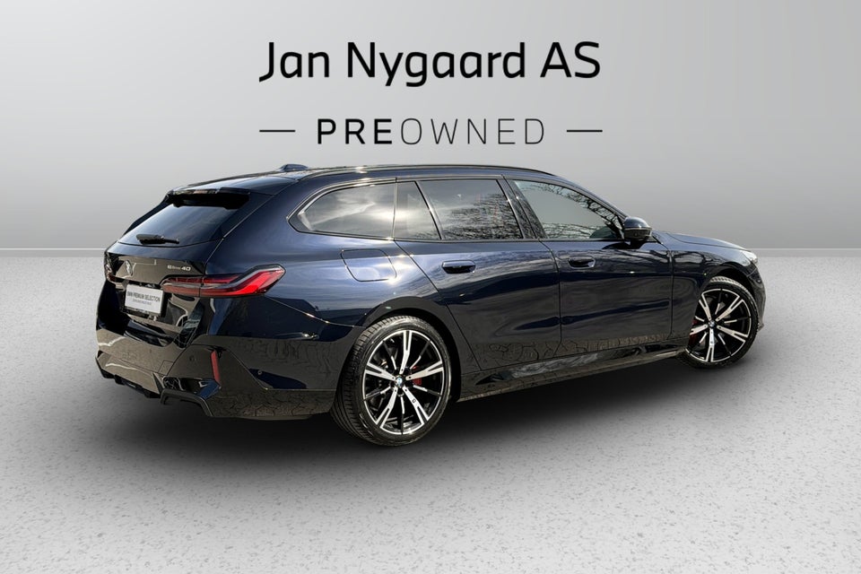 BMW i5 eDrive40 Touring Supercharged 5d