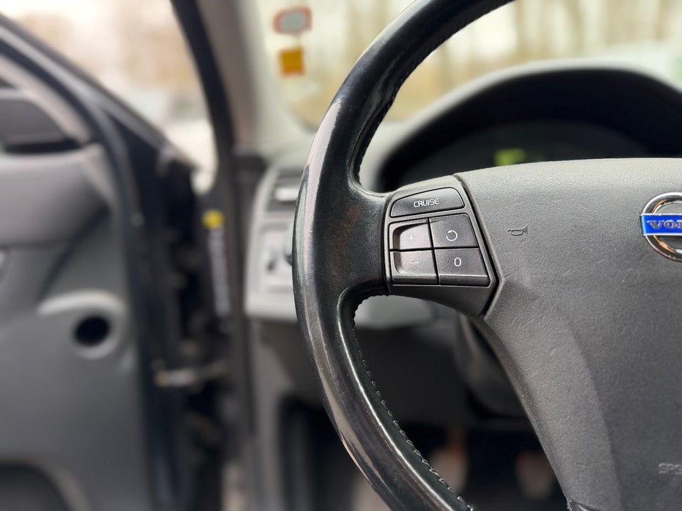 Volvo S40 1,6 D DRIVe 4d