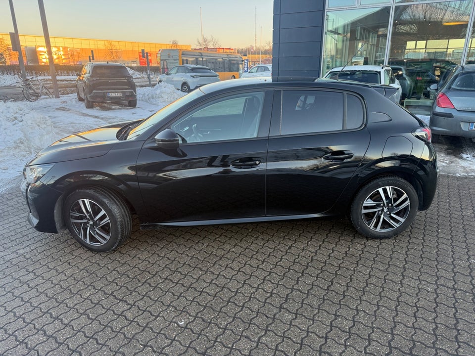 Peugeot 208 1,2 PureTech 100 Allure Sky 5d