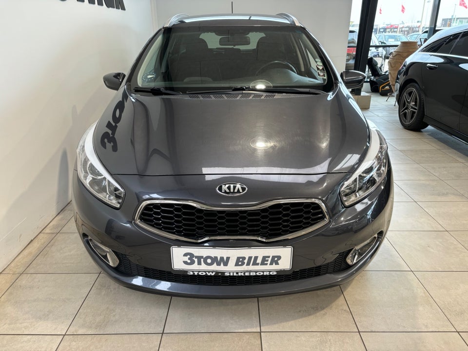 Kia Ceed 1,6 CRDi 128 Spring SW 5d