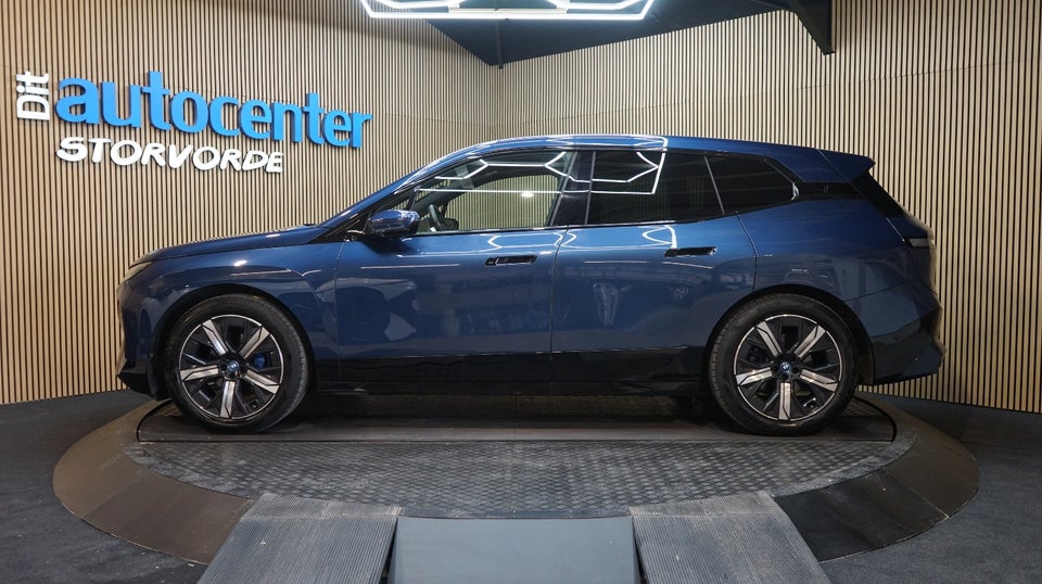 BMW iX xDrive40 Sport 5d