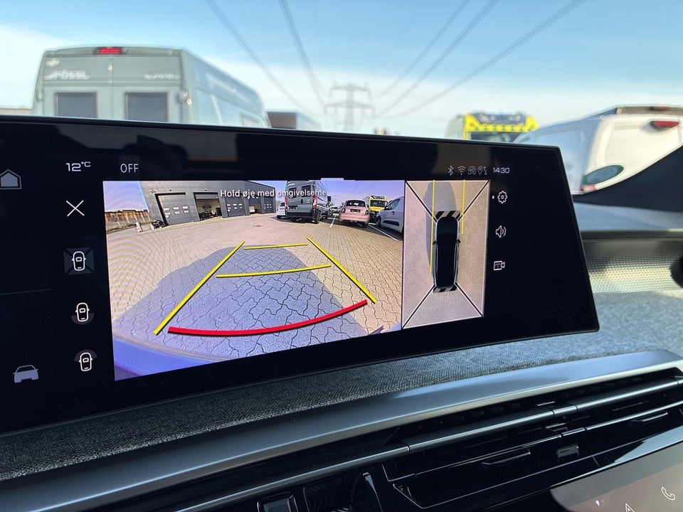 Peugeot e-3008 77 GT Pack 5d