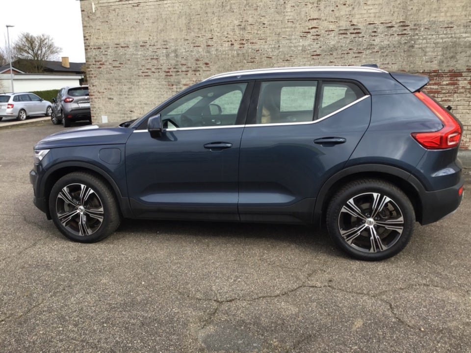 Volvo XC40 1,5 T5 ReCharge Momentum aut. 5d