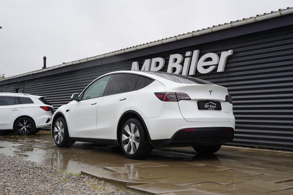 Tesla Model Y Long Range AWD 5d