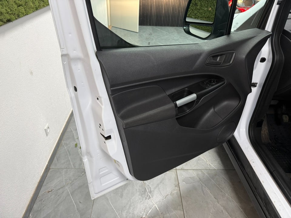 Ford Transit Connect 1,6 TDCi 95 Ambiente lang 5d