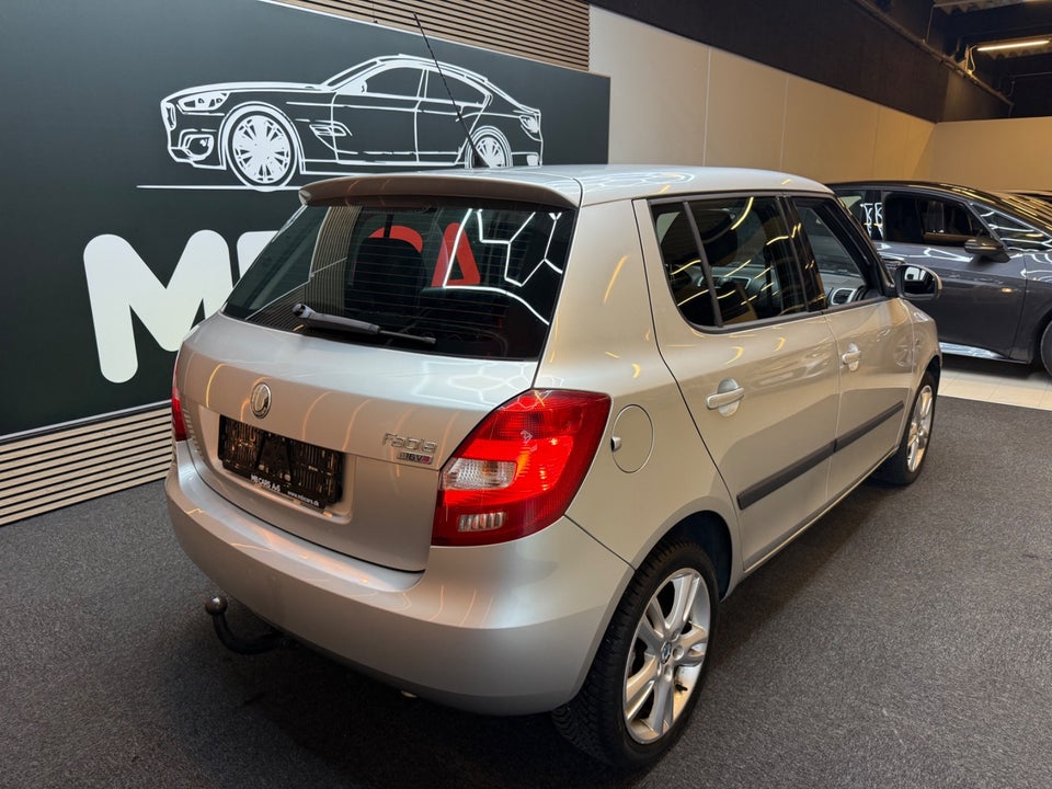 Skoda Fabia 1,6 16V Elegance 5d