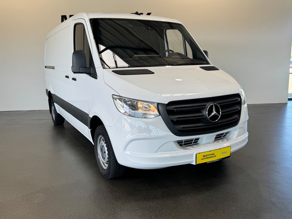 Mercedes Sprinter 319 3,0 CDi A2 Kassevogn aut. RWD