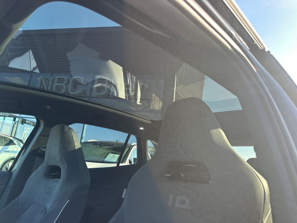 VW ID.4 77 Top Sport 5d