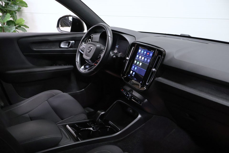 Volvo XC40 P6 ReCharge Core 5d
