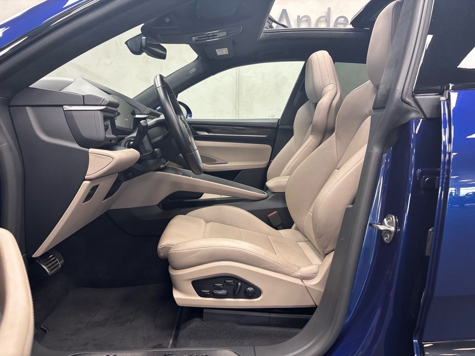 Porsche Macan Turbo 5d