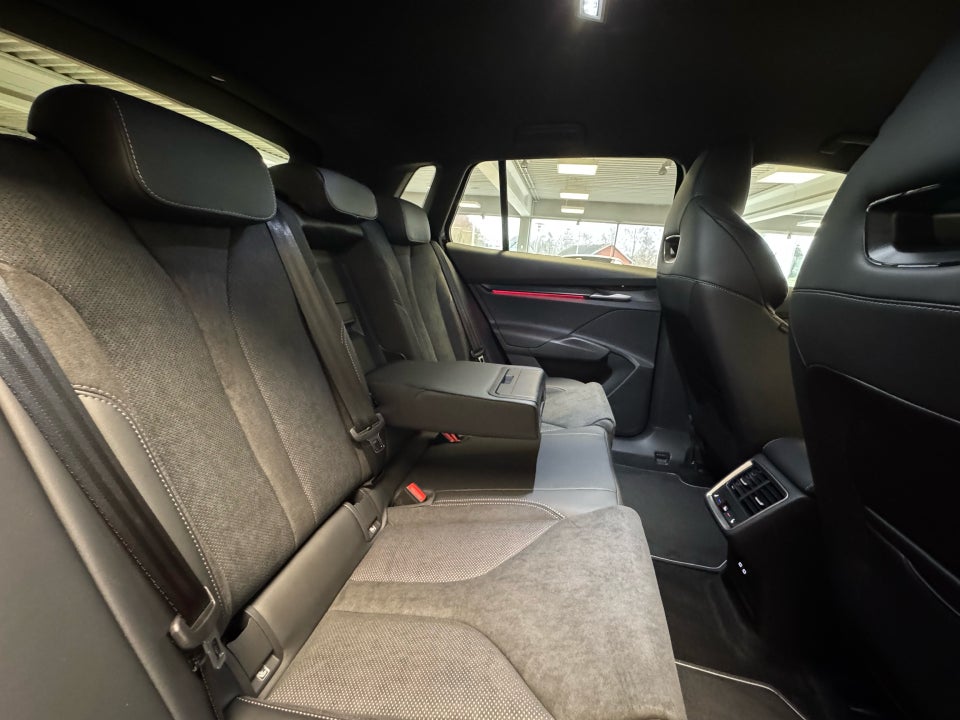 Skoda Elroq 85 iV Sportline 5d