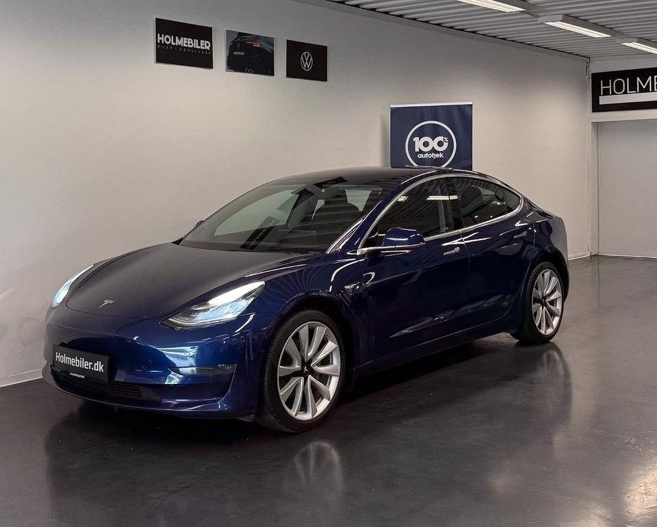 Tesla Model 3 Long Range AWD 4d