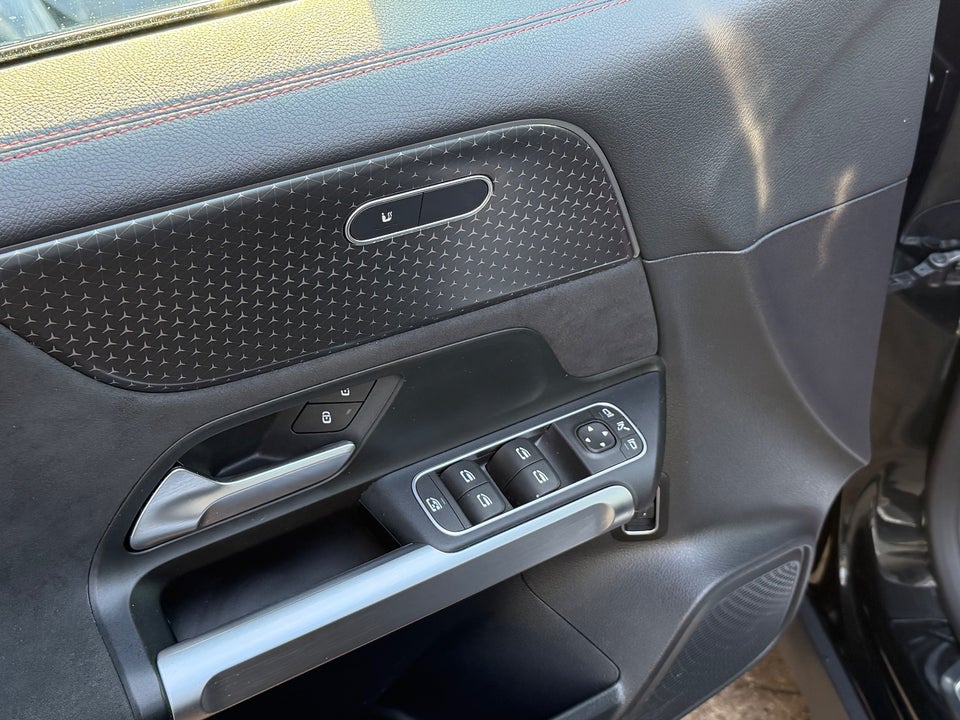 Mercedes EQB250+ AMG Line 7prs 5d