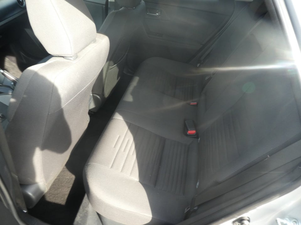 Toyota Auris 1,8 Hybrid H2 Comfort Touring Sports CVT 5d