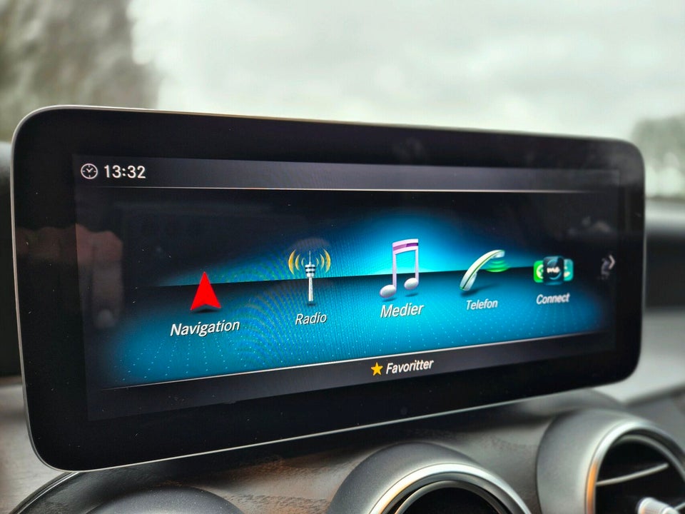 Mercedes C220 d 2,0 AMG Line stc. aut. 5d