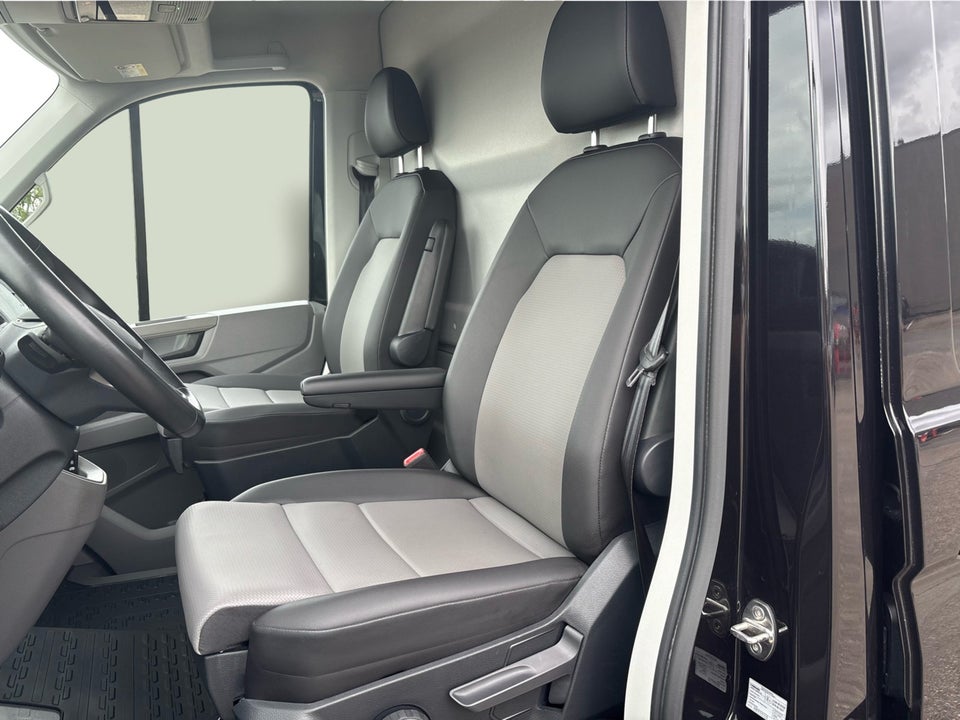 VW Crafter 35 2,0 TDi 177 Comfort Kassevogn L4H3 aut.
