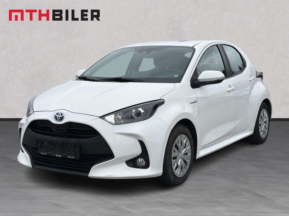 Toyota Yaris 1,5 Hybrid H3 e-CVT 5d