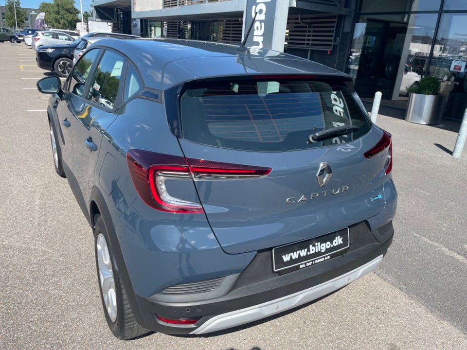 Renault Captur 1,6 E-Tech Zen 5d