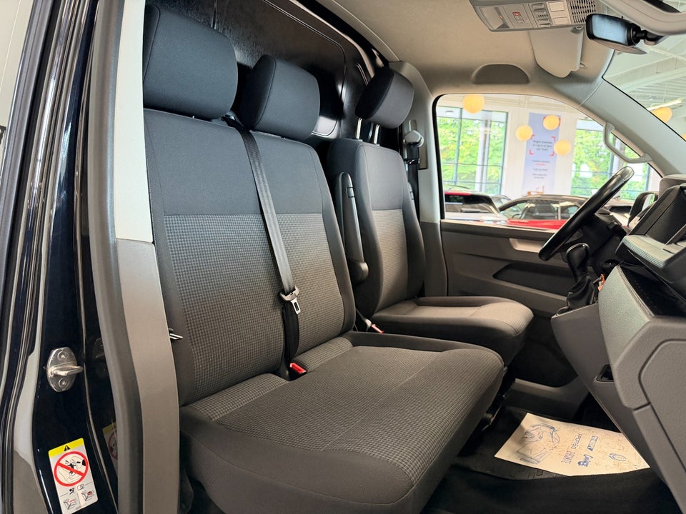 VW Transporter 2,0 TDi 150 Kassevogn DSG lang